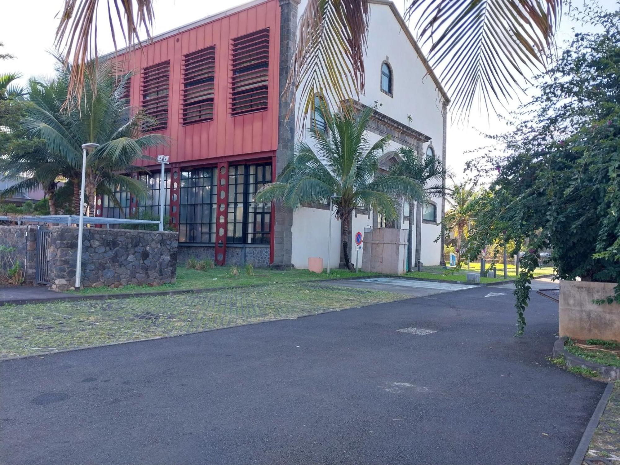 Les Badamiers Villa Saint Pierre Bagian luar foto